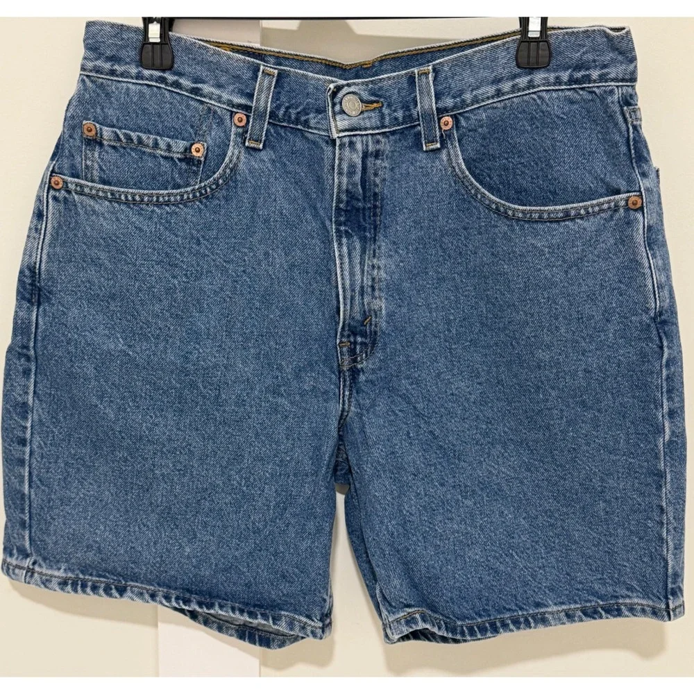 Levis levi 550